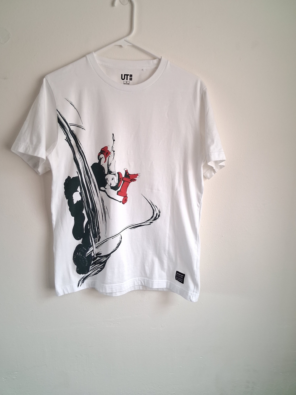 Street Fighter Uniqlo Cammy T-Shirt White Small